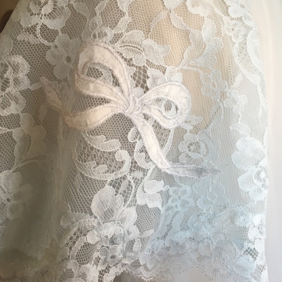 Pale blue vintage nylon robe size small - Picture 5 of 8